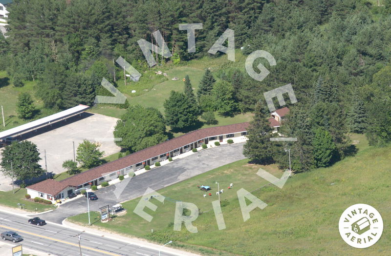 Vacationland Motel (Carousel Motel) - 2003 Aerial Photo